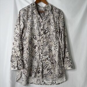 Chicos Sz 2 Wrinkle Resistant Animal Print Button Up‎ Tunic Shirt Long Sleeve